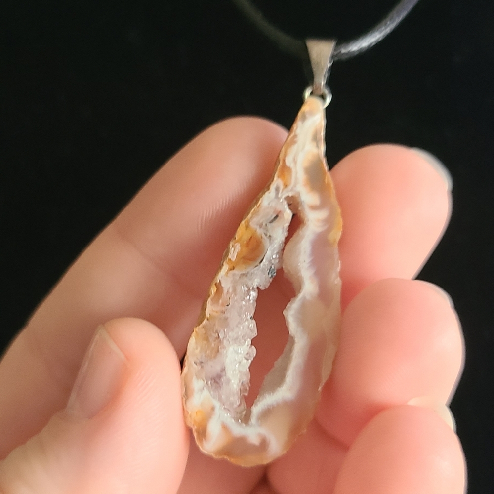 Agate Teardrop Pendant Necklace